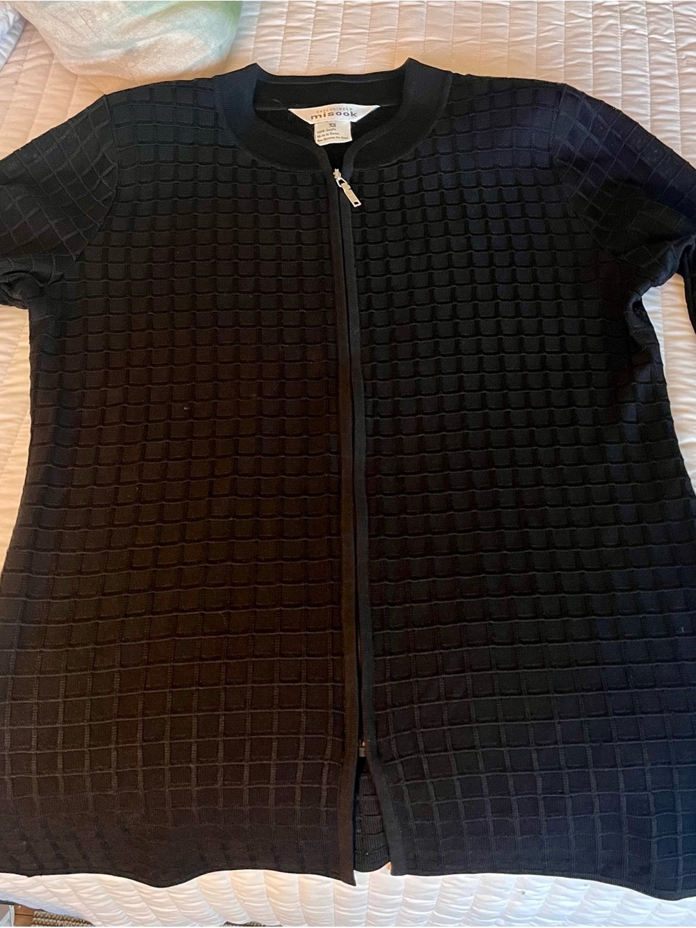 Misook Women’s Black Textured Zip-Front Cardigan Sweater - SZ XS (size 6)